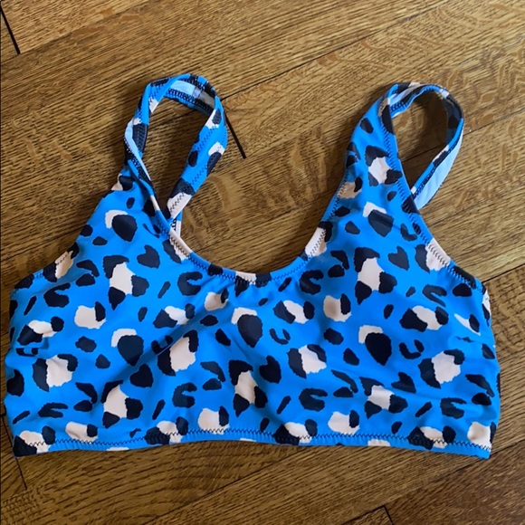 Bikini - Picture 3 of 3